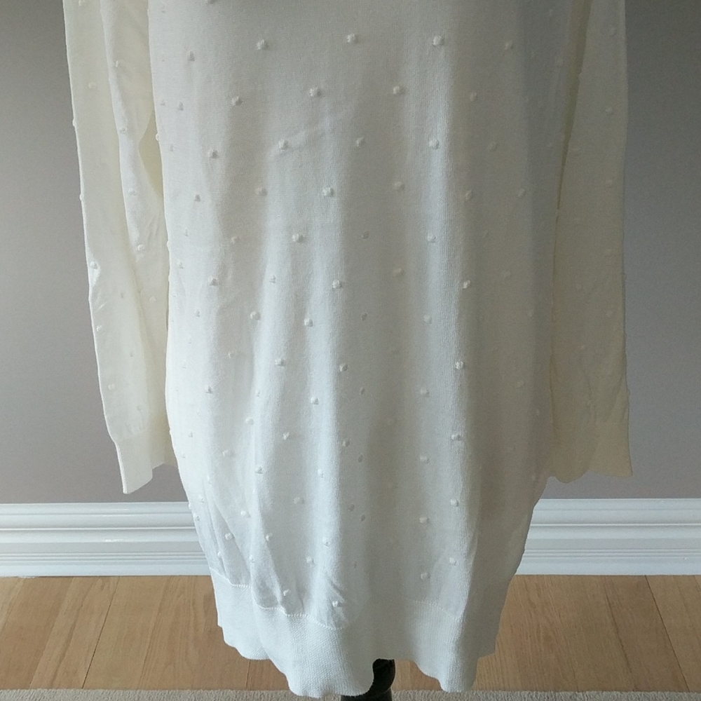 Textured Pullover - Picture 2 of 4